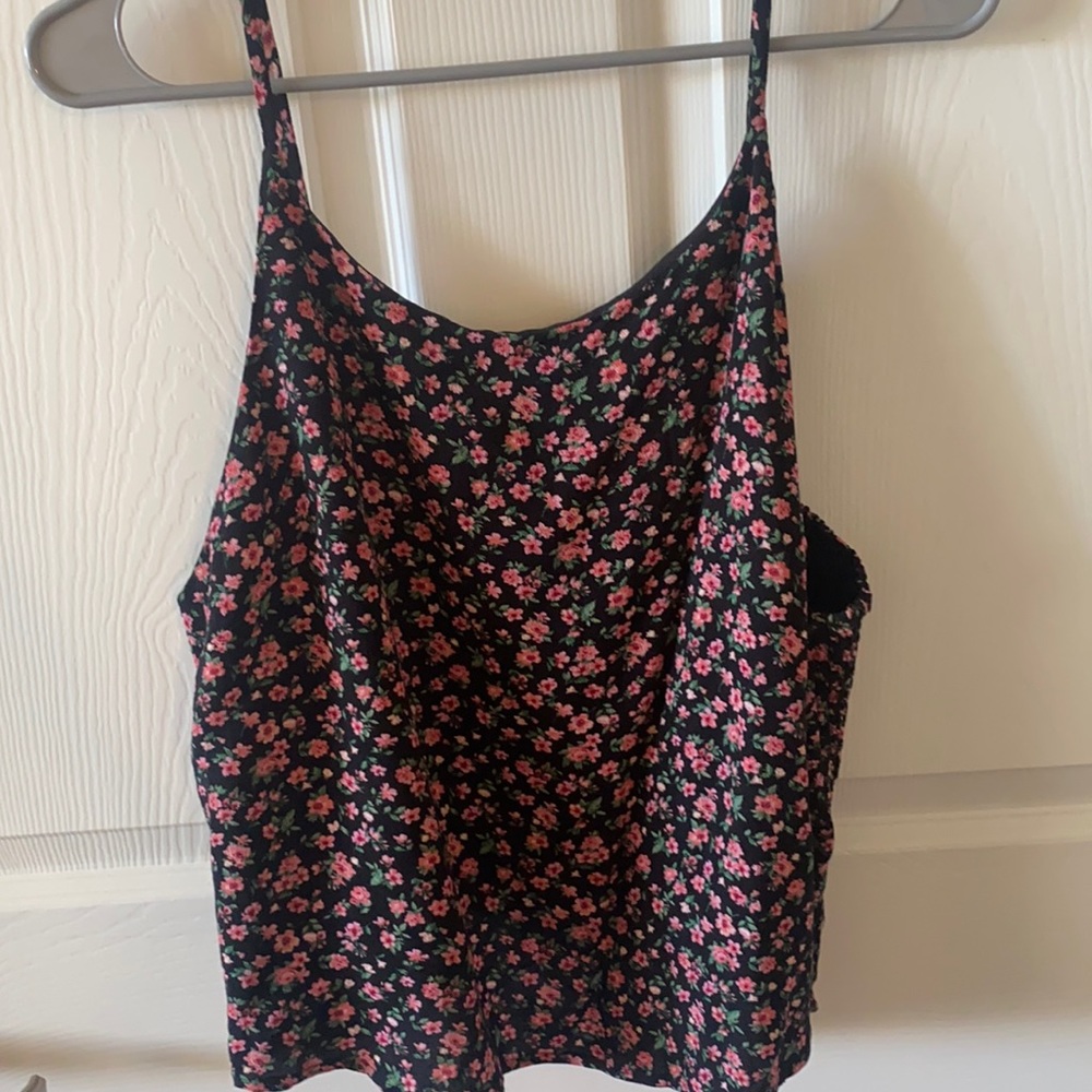 American Eagle CROP TOP